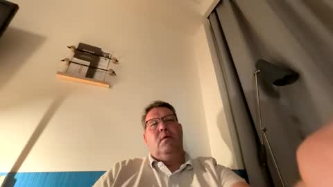 henrikrp1971 online show from 04/02/26, 11:02