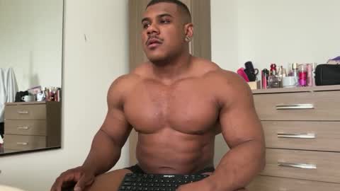 Henri online show from 01/02/25, 09:07