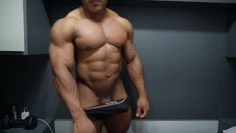 Henri online show from 04/07/26, 11:04