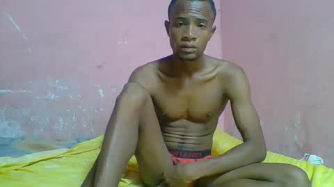 Snapshot of henriotflavien20 chatting on 12/06/24, 02:57 Adrian Honey online show from 12/06/24, 02:57