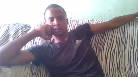 Snapshot of henriotflavien20 chatting on 12/07/24, 11:40 Adrian Honey online show from 12/07/24, 11:40