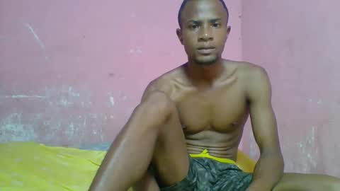 Snapshot of henriotflavien20 chatting on 12/08/24, 07:47 Adrian Honey online show from 12/08/24, 07:47