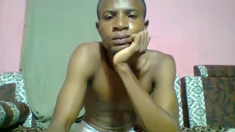 Snapshot of henriotflavien20 chatting on 12/14/24, 10:18 Adrian Honey online show from 12/14/24, 10:18