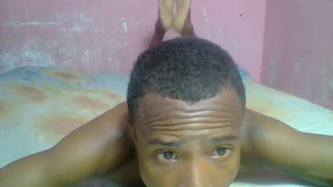 Snapshot of henriotflavien20 chatting on 12/15/24, 05:56 Adrian Honey online show from 12/15/24, 05:56