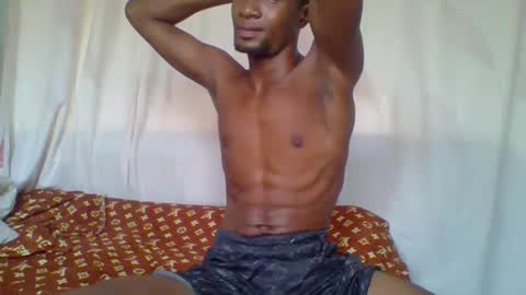 Snapshot of henriotflavien20 chatting on 12/22/24, 03:11 Adrian Honey online show from 12/22/24, 03:11