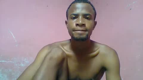 Snapshot of henriotflavien20 chatting on 12/25/24, 04:33 Adrian Honey online show from 12/25/24, 04:33