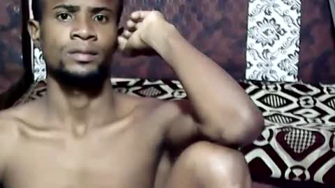 Snapshot of henriotflavien20 chatting on 12/25/24, 08:28 Adrian Honey online show from 12/25/24, 08:28