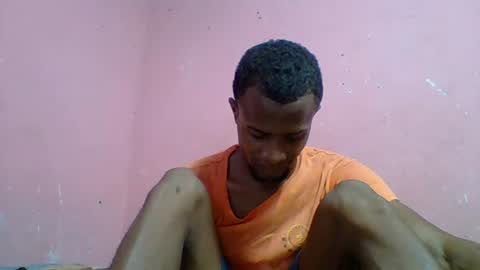 Snapshot of henriotflavien20 chatting on 12/26/24, 11:32 Adrian Honey online show from 12/26/24, 11:32