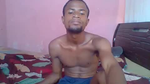 Snapshot of henriotflavien20 chatting on 12/29/24, 12:23 Adrian Honey online show from 12/29/24, 12:23