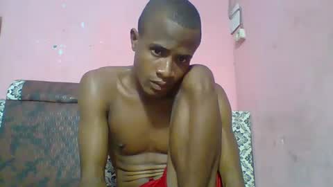 Snapshot of henriotflavien20 chatting on 01/04/25, 08:48 Adrian Honey online show from 01/04/25, 08:48