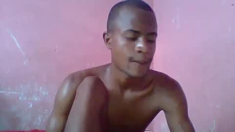 Snapshot of henriotflavien20 chatting on 01/08/25, 07:55 Adrian Honey online show from 01/08/25, 07:55