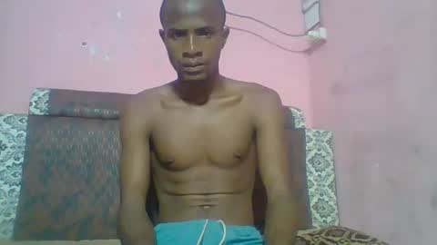 Snapshot of henriotflavien20 chatting on 01/11/25, 05:10 Adrian Honey online show from 01/11/25, 05:10