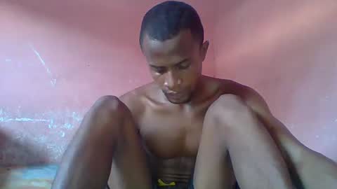 Snapshot of henriotflavien20 chatting on 01/20/25, 06:10 Adrian Honey online show from 01/20/25, 06:10