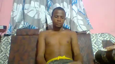 Snapshot of henriotflavien20 chatting on 01/21/25, 02:33 Adrian Honey online show from 01/21/25, 02:33