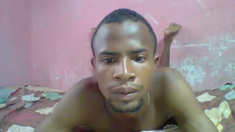 Snapshot of henriotflavien20 chatting on 01/24/25, 08:02 Adrian Honey online show from 01/24/25, 08:02