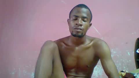 Snapshot of henriotflavien20 chatting on 01/24/25, 11:04 Adrian Honey online show from 01/24/25, 11:04