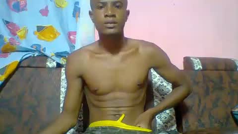 Snapshot of henriotflavien20 chatting on 02/09/25, 04:14 Adrian Honey online show from 02/09/25, 04:14