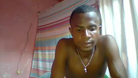 Snapshot of henriotflavien20 chatting on 02/17/25, 03:09 Adrian Honey online show from 02/17/25, 03:09