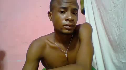 Snapshot of henriotflavien20 chatting on 02/21/25, 04:07 Adrian Honey online show from 02/21/25, 04:07