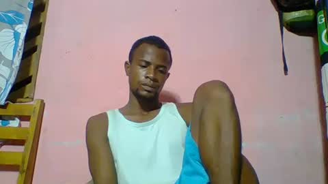 Snapshot of henriotflavien20 chatting on 03/11/25, 03:48 Adrian Honey online show from 03/11/25, 03:48