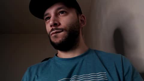 HenryAxe online show from 04/23/26, 08:57