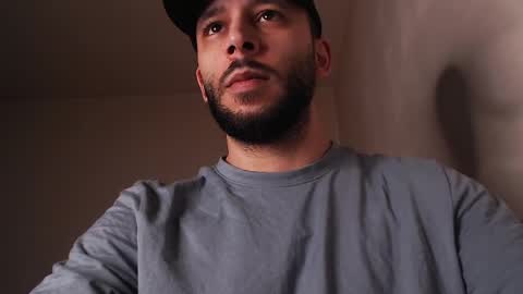 HenryAxe online show from 04/24/26, 10:07