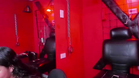 hera n zeus online show from 12/15/25, 06:56