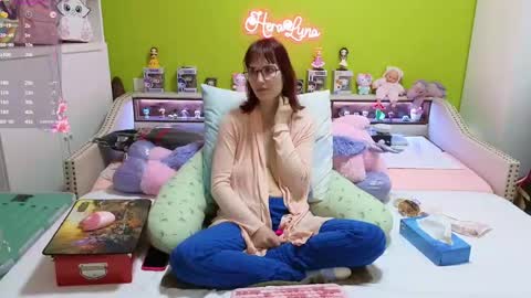 HeraLuna  online show from 03/23/26, 09:30