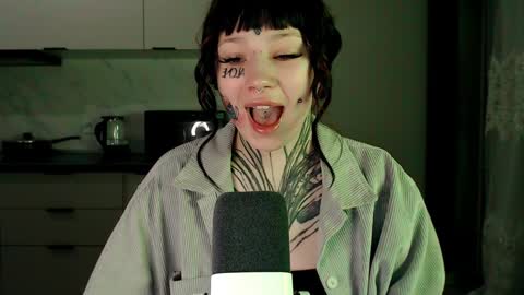 dirty Diana online show from 02/04/25, 10:24