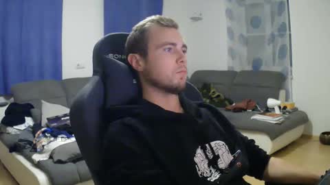 John Pearl online show from 11/11/25, 07:47