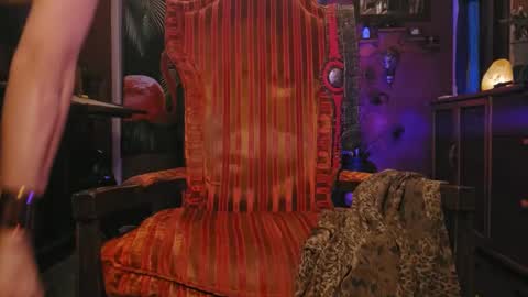 Snapshot of hercles chatting on 01/13/25, 11:17 Aaron Lad online show from 01/13/25, 11:17