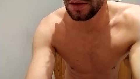 Snapshot of hereforus234 chatting on 11/29/25, 01:03 hereforus234 online show from 11/29/25, 01:03