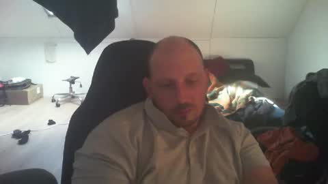 herejust4yoy online show from 04/23/26, 03:36