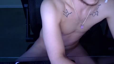 heretopleaseyou446029 online show from 10/25/25, 10:15