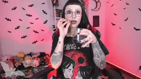  Marie  online show from 11/22/25, 05:28