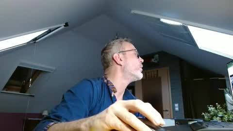 hering76 online show from 01/07/25, 08:56