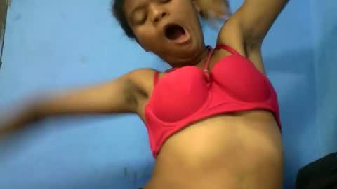 herisse01 online show from 04/18/26, 03:10