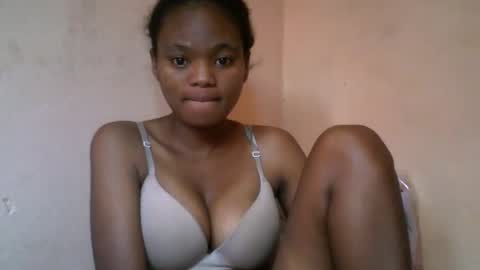 Snapshot of herisse01 chatting on 05/28/26, 07:05 herisse01 online show from 05/28/26, 07:05