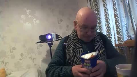 mature online show from 11/27/25, 10:39