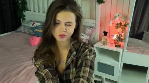 Snapshot of herminasouth chatting on 03/01/26, 06:54 Nicole online show from 03/01/26, 06:54