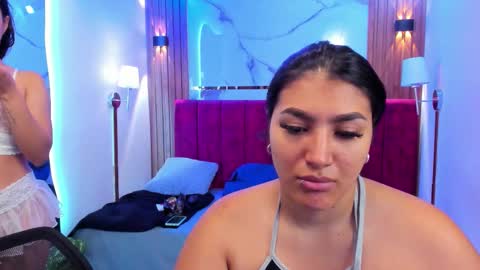 hermione_whatson online show from 10/15/25, 12:05