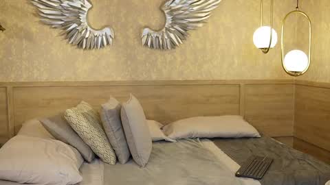 Snapshot of hermionescott chatting on 01/17/25, 01:03 Hermione Scott online show from 01/17/25, 01:03