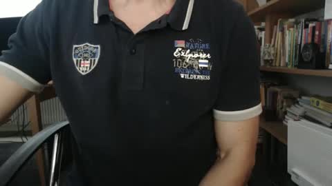 Snapshot of hero0111 chatting on 09/20/25, 11:00 hero0111 online show from 09/20/25, 11:00