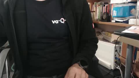 Snapshot of hero0111 chatting on 10/01/25, 04:46 hero0111 online show from 10/01/25, 04:46