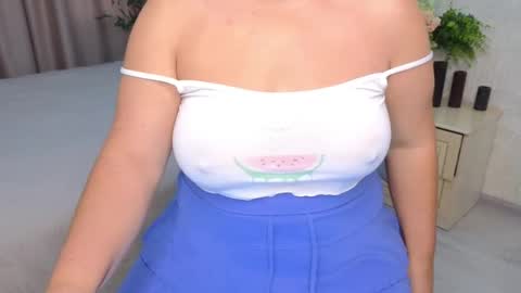 Maryana online show from 10/14/25, 05:41