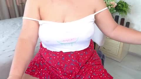 Maryana online show from 11/12/25, 06:58