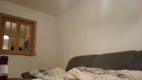 Snapshot of herry140 chatting on 12/16/25, 08:14 herry140 online show from 12/16/25, 08:14