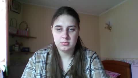 hess_luna_ online show from 10/31/25, 09:10