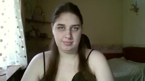 hess_luna_ online show from 02/04/26, 09:59