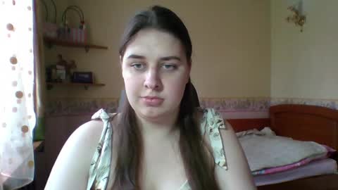 hess_luna_ online show from 04/02/26, 09:07